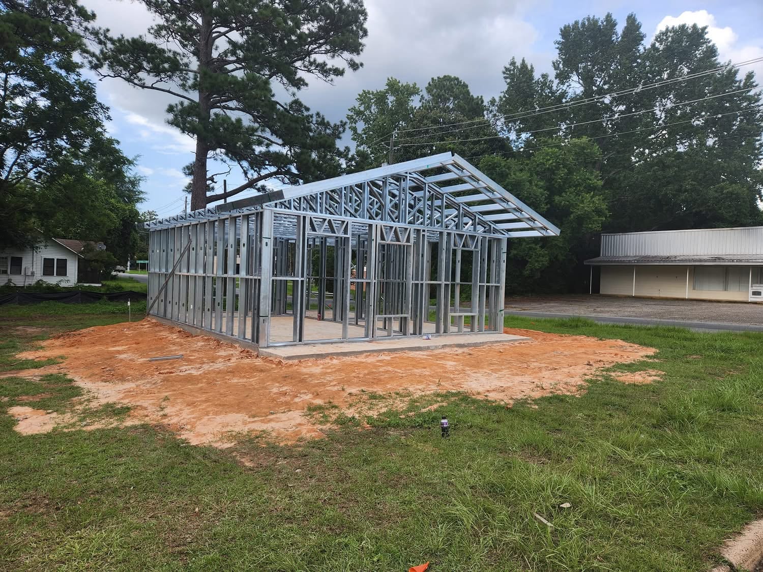 Steel barndominium frame with pitched roof in Louisiana