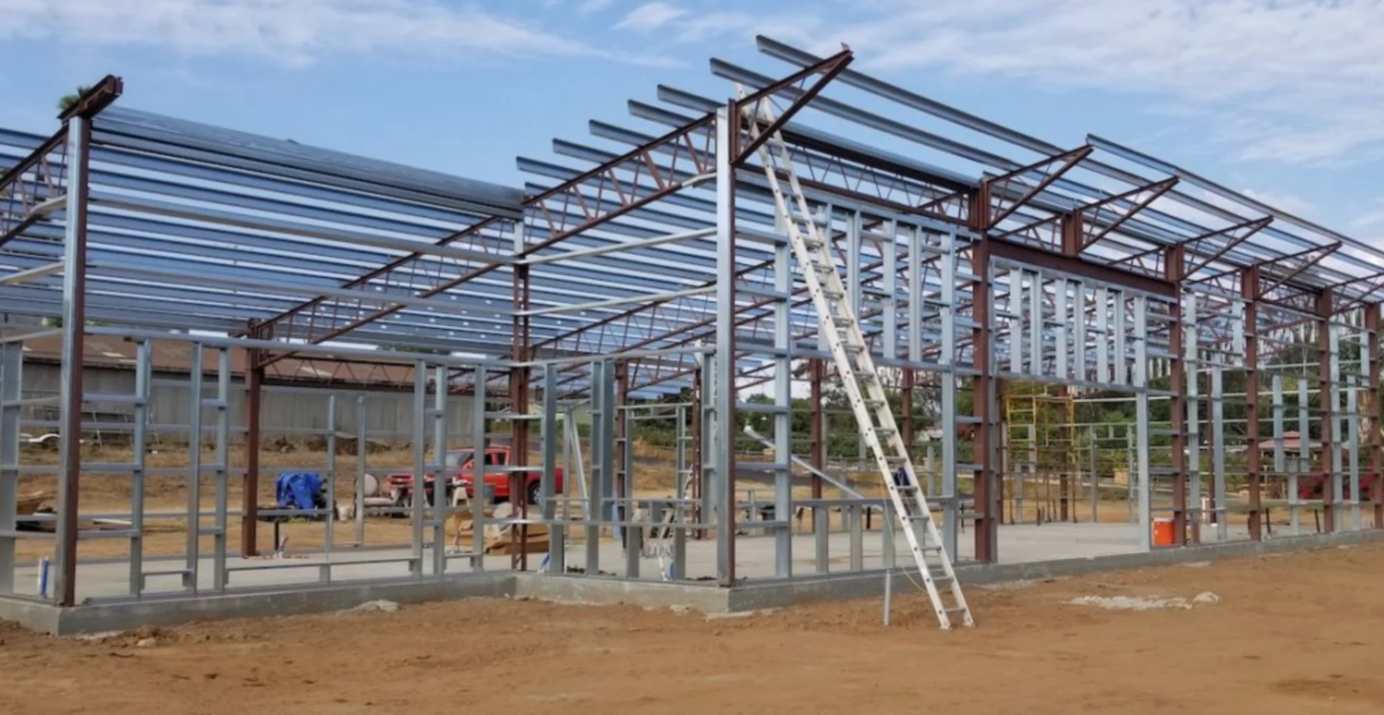 Steel barndo construction in Louisiana