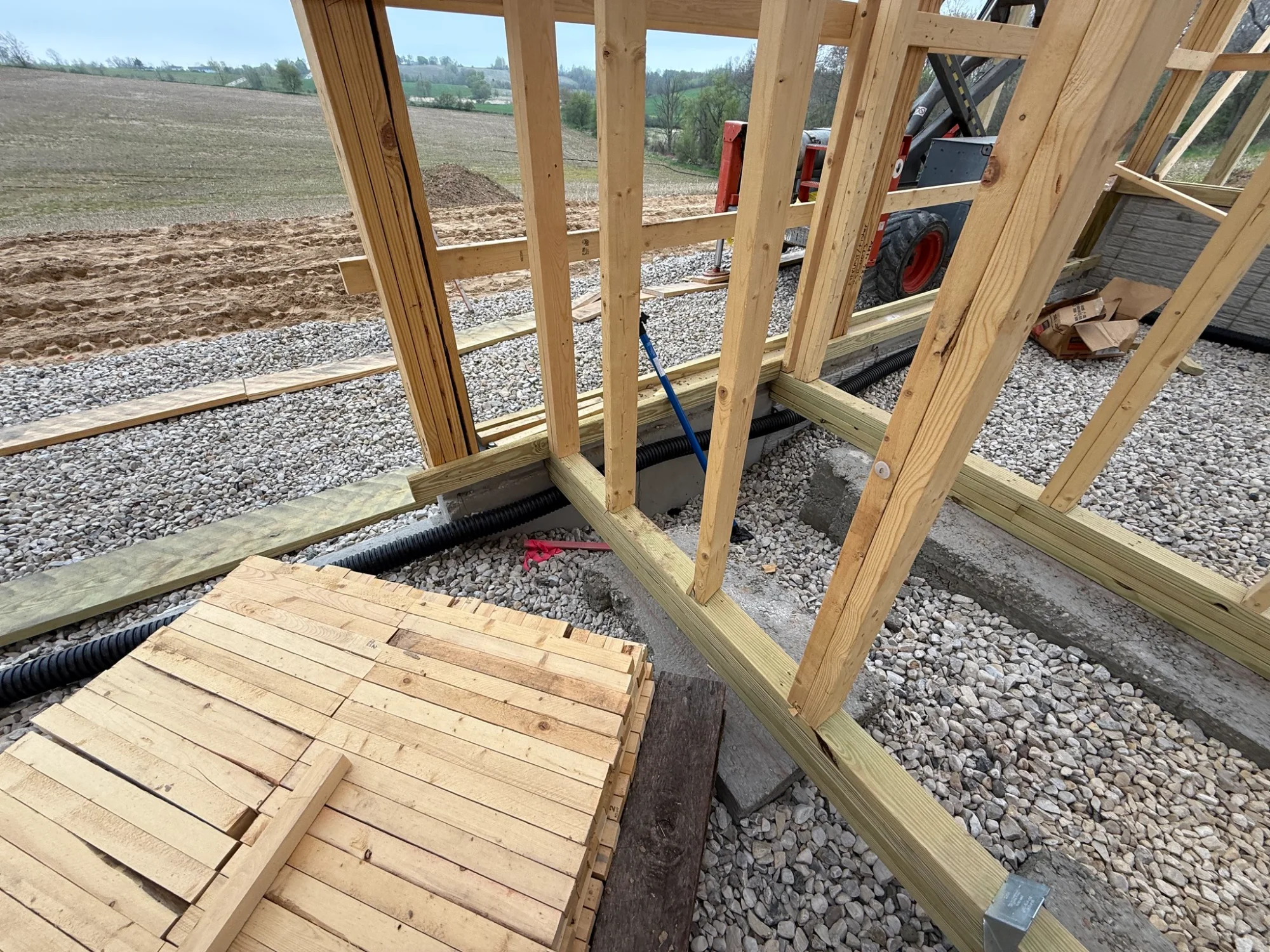 Large wood frame barndominium in Louisiana